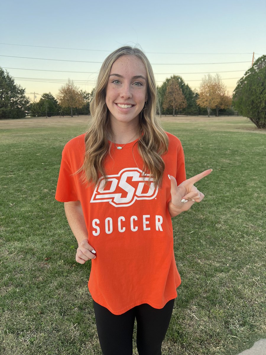 emmyhedden2025's tweet photo. I am very excited to announce that I have verbally committed to continue my academic and athletic career at Oklahoma State University! I would like to thank God, my family, my coaches, my friends, and all of the other people who supported through everything. GO POKES 🧡 https://t.co/hkYo1pbcwL