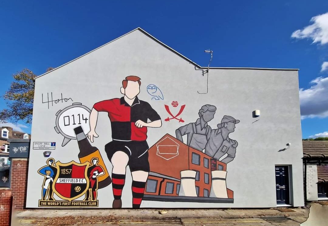 screwloose1980's tweet image. Ecclesall Road, next to Berkeley Precinct