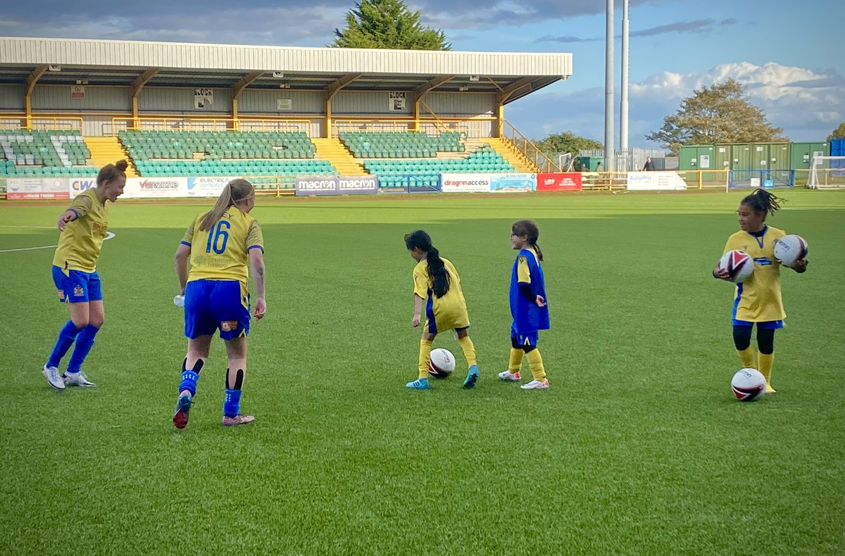 Barry Town Utd Women FC tweet media