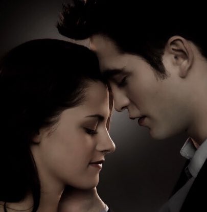 onlypeace23's tweet photo. Çiftler copy-paste gibi 🫠🫠 #femir #bellaedward #twilight #afk https://t.co/nuS2IXsxrr