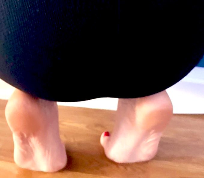 🙋&zwj;♀️ @rt_feet @Feetopia @rt_slavepromo @rtfindom  @RTDoms @MistressPromo_ @dommes_rt @HOTfindomRT  @PolishFindomFan<a class="tags" href="/tag/rt_feet">@rt_feet</a><a class="tags" target="_blank" title="On Twitter" href="/?out=eyJ0eXAiOiJKV1QiLCJhbGciOiJIUzUxMiJ9.eyJpYXQiOjE3MjMwNzA2MTAsImlzcyI6InR3cG9ybnN0YXJzLmNvbSIsIm5iZiI6MTcyMzA3MDYxMCwiZXhwIjoxNzU0NjA2NjEwLCJyZWRpcmVjdF91cmwiOiJodHRwczovL3R3aXR0ZXIuY29tL0ZlZXRvcGlhIn0.c921rvbTxFbknbypZr1ZvYyMsUah7YJIOAVWBfGEFFAZ9oT89JHBWKMSNjsZ7sdPhl8IA2eDVhKq6P9f-LGy3w">@Feetopia</a><a class="tags" target="_blank" title="On Twitter" href="/?out=eyJ0eXAiOiJKV1QiLCJhbGciOiJIUzUxMiJ9.eyJpYXQiOjE3MjMwNzA2MTAsImlzcyI6InR3cG9ybnN0YXJzLmNvbSIsIm5iZiI6MTcyMzA3MDYxMCwiZXhwIjoxNzU0NjA2NjEwLCJyZWRpcmVjdF91cmwiOiJodHRwczovL3R3aXR0ZXIuY29tL3J0X3NsYXZlcHJvbW8ifQ.hay6wRdCkjCDVPWFk6rTNY82cG4SR3r_O8c8wJ9LckJaKMD6Es0quqz1xY0bPbRTPQ7f815x2bSpot-vm3J6VQ">@rt_slavepromo</a><a class="tags" target="_blank" title="On Twitter" href="/?out=eyJ0eXAiOiJKV1QiLCJhbGciOiJIUzUxMiJ9.eyJpYXQiOjE3MjMwNzA2MTAsImlzcyI6InR3cG9ybnN0YXJzLmNvbSIsIm5iZiI6MTcyMzA3MDYxMCwiZXhwIjoxNzU0NjA2NjEwLCJyZWRpcmVjdF91cmwiOiJodHRwczovL3R3aXR0ZXIuY29tL3J0ZmluZG9tIn0.ksNLyGXWiPfQnDtZX3hYDpv7jIWMtO94GYbL6lXsiEGT_WjNwbxwbb6EYcuPxP7OK-NHc9pTiWlbpBico2LFGA">@rtfindom</a><a href="/tag/findom"class="tags"><span>#findom</span></a><a href="/tag/joi"class="tags"><span>#joi</span></a><a href="/tag/paypiggies"class="tags"><span>#paypiggies</span></a><a href="/tag/moneyslave"class="tags"><span>#moneyslave</span></a><a href="/tag/finsub"class="tags"><span>#finsub</span></a><a href="/tag/bankomat"class="tags"><span>#bankomat</span></a>