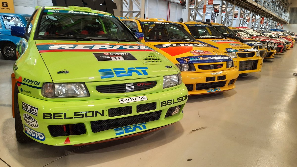 derallye's tweet photo. Gran dia visitando dos templos del automovilismo de Barcelona. Gracias por abrirlos este fin de semana al público. @tuSEAT #SeatHistoricos @VisitSitges @48hOpenHouseBcn https://t.co/LubCnKT8bS