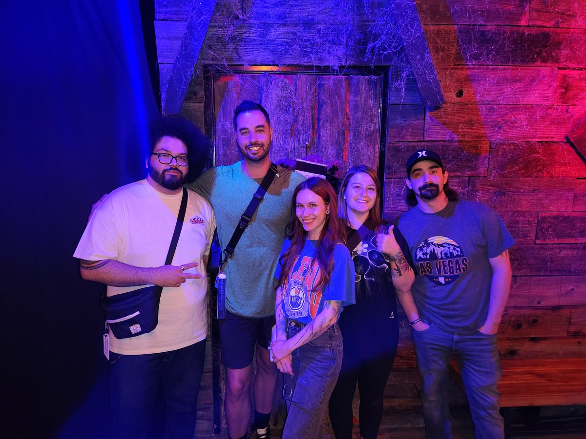 Escape rooms with the squad. <a href="/TheCatziilla/">Catziilla 🦇</a> <a href="/iFooYa/">FooYa</a> <a href="/BigBonedAndrew/">BigBonedAndrew</a> and sonny
