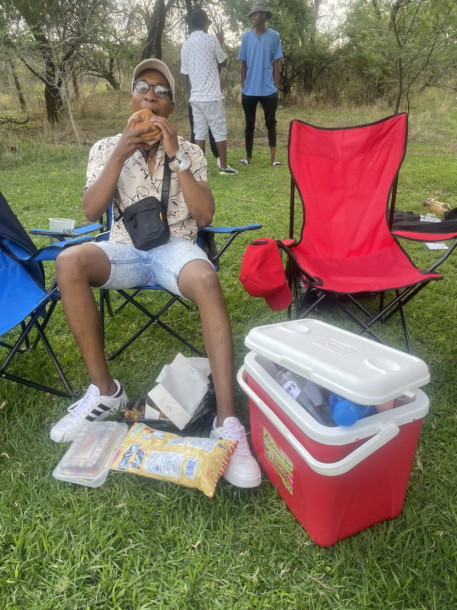 mpexykay's tweet photo. Bekumnandi ku @byosneakerexpo https://t.co/ItTA0JSckZ