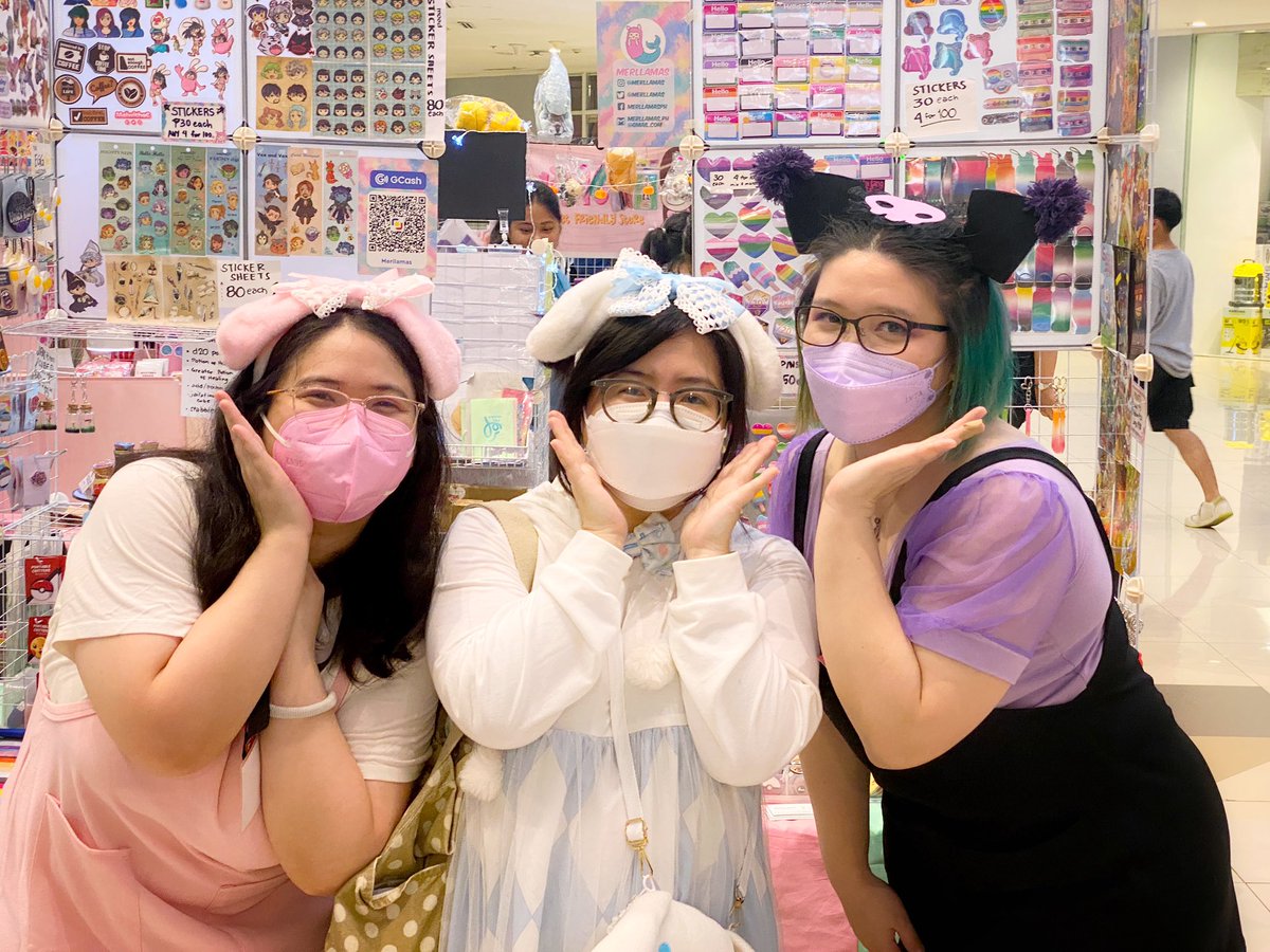 merllamas's tweet photo. Thank you to everyone who visited us at #SonnySwapPH today! It was lovely meeting you all 💖💚

See you at our next event: Paskomiket!! ✨ https://t.co/zZ7IujAfbA