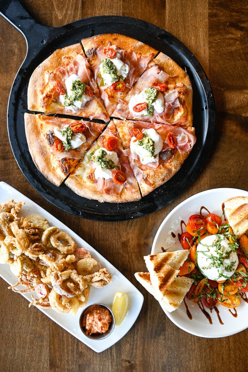 BellaBrava: Where good times and great food come together. Gather your friends and make memories. 🥂🍕

📸:  Prosciutto &amp; Burrata, Rhode Island Calamari, Caprese