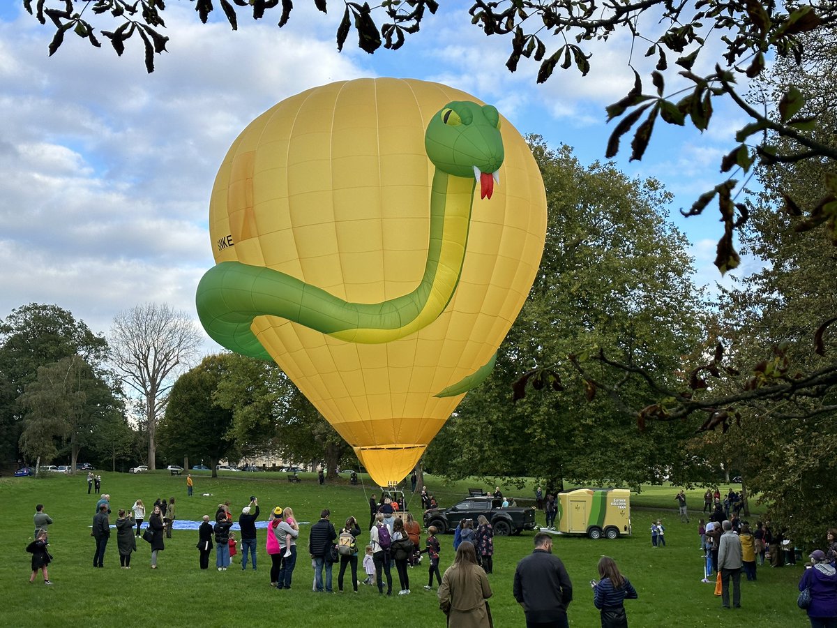 mjballooning's tweet photo. At Royal Victoria Park for Able Scaffolding Balloon Team’s first UK inflation of Slither the Snake 🐍

Look out for new Ultramagic M-90 G-SNKE flying around Bath and attending balloon events across the county next season! https://t.co/TnaeZJsbrh