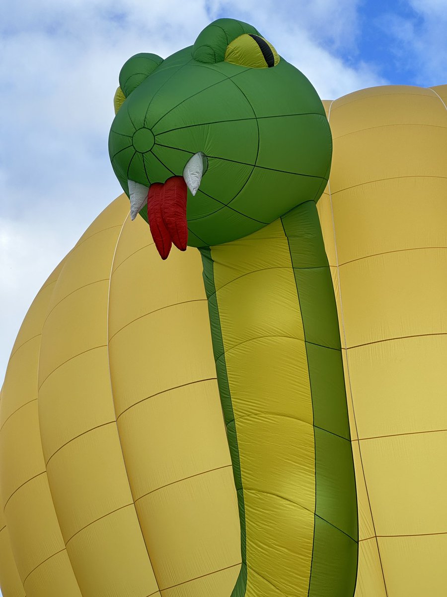 mjballooning's tweet photo. At Royal Victoria Park for Able Scaffolding Balloon Team’s first UK inflation of Slither the Snake 🐍

Look out for new Ultramagic M-90 G-SNKE flying around Bath and attending balloon events across the county next season! https://t.co/TnaeZJsbrh