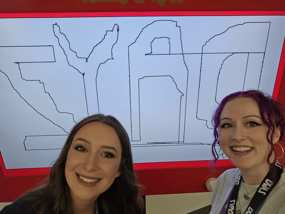 HollyRex tweet media