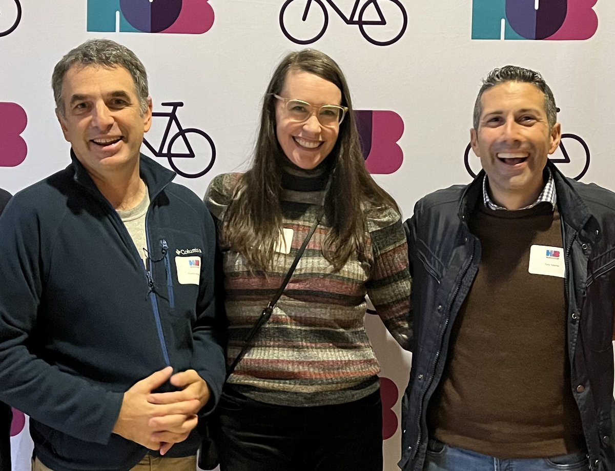 It was so exciting to meet long-time twitter friend @PJNewWest in real life for the 1st time &amp; catch up with <a href="/tonyvalente_ca/">Councillor Tony Valente</a> at a <a href="/WeAreHub/">HUB Cycling</a> fundraiser yesterday! If you'd like to support HUB's advocacy for better cycling infrastructure go to: bikehub.ca +