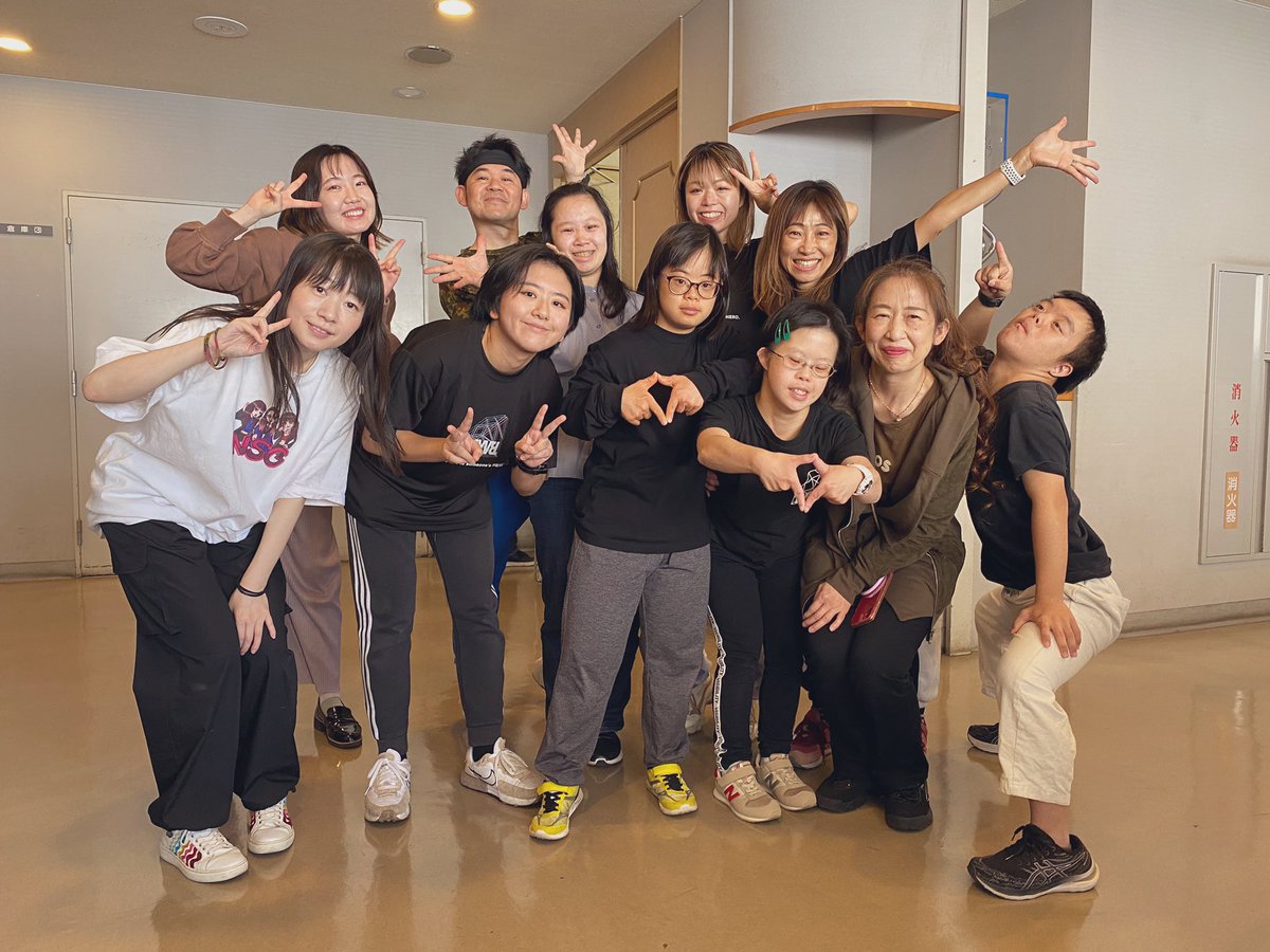 REINAcoco1125's tweet photo. RAYVEL&amp;NECダンサーズ
合同リハ🕺🪩🕺✨
10/28 @kawasaki_sdgs 
に向けて高まりました‼️

#おつかれいべる
#rayvel #necダンサーズ https://t.co/Y7jDbXBYK0