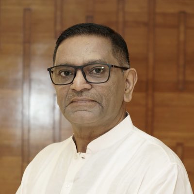 HSCO_hasmukh's tweet photo. #NewProfilePic https://t.co/3RjJp8lfLj