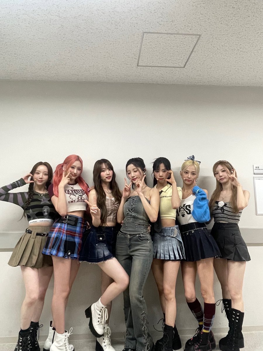 EL7Z UP JAPAN OFFICIAL tweet media