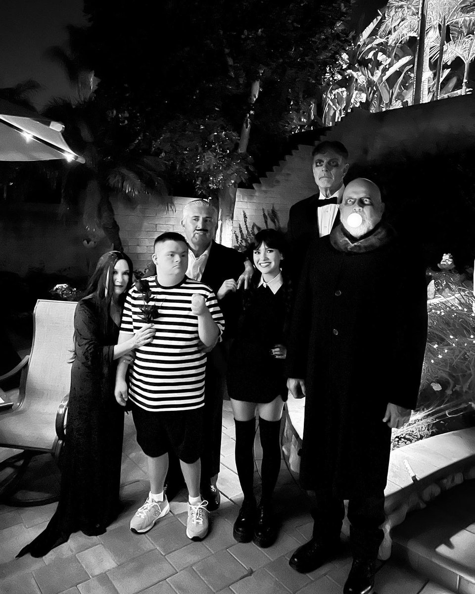 plramirez's tweet photo. I was told “You look just like him!” and won the costume party last light. I feel like I should be offended!
#FesterAddams #addamsfamily https://t.co/zEMRnW60iw