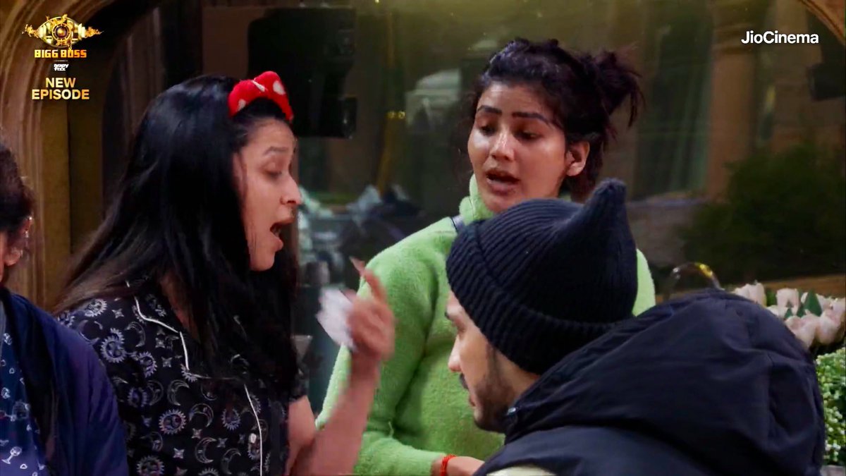 When you cooked something your sister doesn’t eat! 

Pic 1 vs Pic 2 

🫶🏻💯❤️

#bb #bb17 #biggboss #biggboss17 #mannarachoprafan #mannarachopra <a href="/memannara/">Mannara Chopra</a> <a href="/ColorsTV/">Colors TV</a> <a href="/BiggBoss_Tak/">BBTak</a> <a href="/BiggBoss/">bigg boss</a> @Biggboss17_live <a href="/BiggbossKaTadka/">Biggboss Khabri</a> @BIGGBOSS_69_