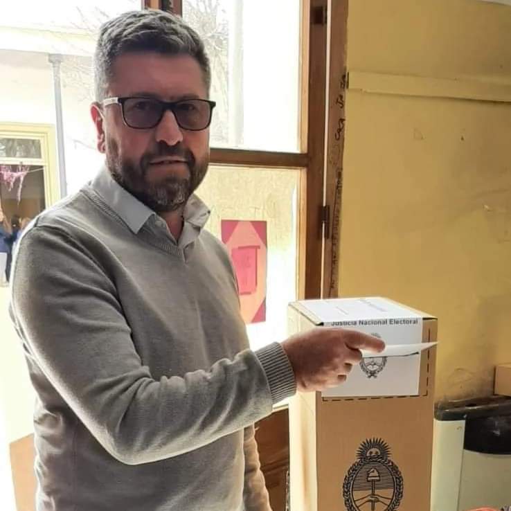 Día para elegir que futuro queremos para nuestro país. Recuperamos el orden o damos un salto al vacío. 
Yo te pido que confíes en nosotros y des tu voto a Juntos por el Cambio 🇦🇷🦆