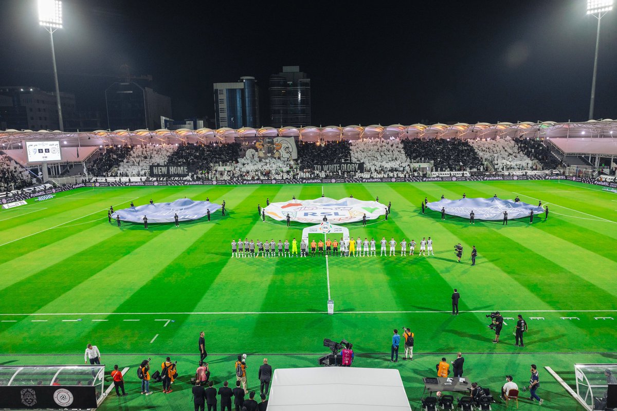 AlShababSaudiFC's tweet photo. يـاهـي لـيـلة 😍🔥 https://t.co/0U7PTgZq6S