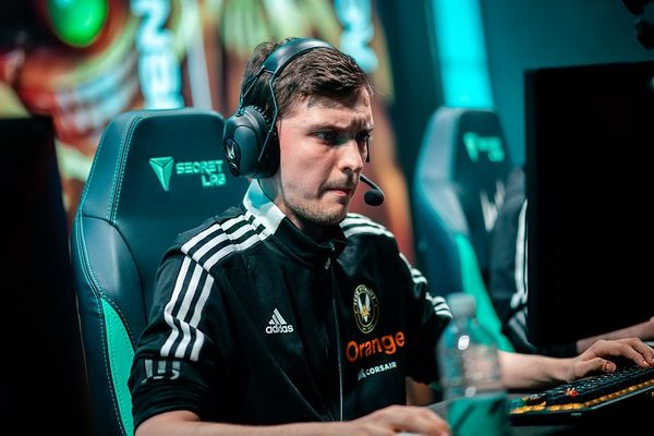 i_Eros_'s tweet photo. Sources: Selfmade 🇵🇱 set to join Vitality Bee 🇫🇷 as LFL jungler for next year 

Selfmade 🇵🇱 will return after 1 year and 2 month of being inactive https://t.co/yL6PY8jTUe