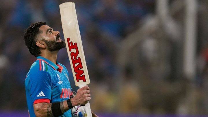 Hardik7814's tweet photo. @imVkohli 49*💯  NOTOUT
#INDvsNZ #ViratKohli𓃵 #WorldCup2023 #ViratKohli https://t.co/ebbaMWKOHy
