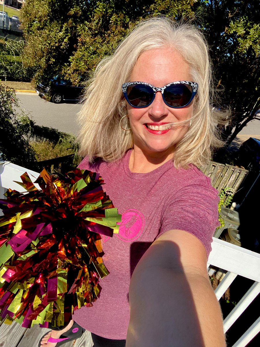 BurgundyandSold's tweet image. Let’s go Commanders! Bring us home a win today! #HTTC #HTTR #dctweetteam 
#BreastCancerAwarenes