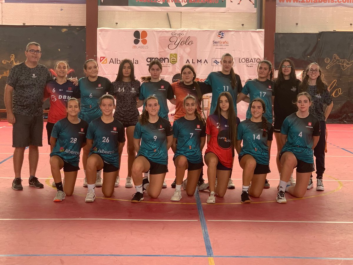 mrdosuna's tweet photo. 2ª jornada terminada para las cadetes @salesianosELX; sábado partido vs @eldaprestigio con un baño de realidad; domingo el cadete B vs @balonmanopetrer aspirante al ascenso; buena actitud y Recepcion de las infantiles debutantes.
Esta próxima semana convivencia Club https://t.co/iYMMnAvZkA