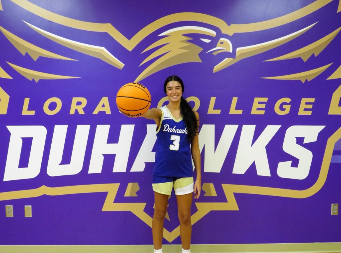 Thank you so much <a href="/jbusch_15/">Justin Busch</a> and Coach Behn for having me out on campus! I enjoyed watching practice and meeting the team! Go Duhawks!! 
<a href="/HuntleyGBB/">Huntley Girls Basketball</a> <a href="/LadyLightningIL/">IL Lady Lightning</a>