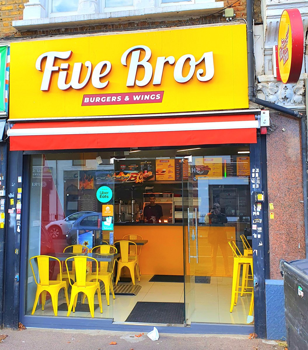 Not Five Guys in Manor Park - today.
Near the now sadly gone Presco Express, complete with a blue (with red & white highlights) colour scheme.
#ManorPark #Newham