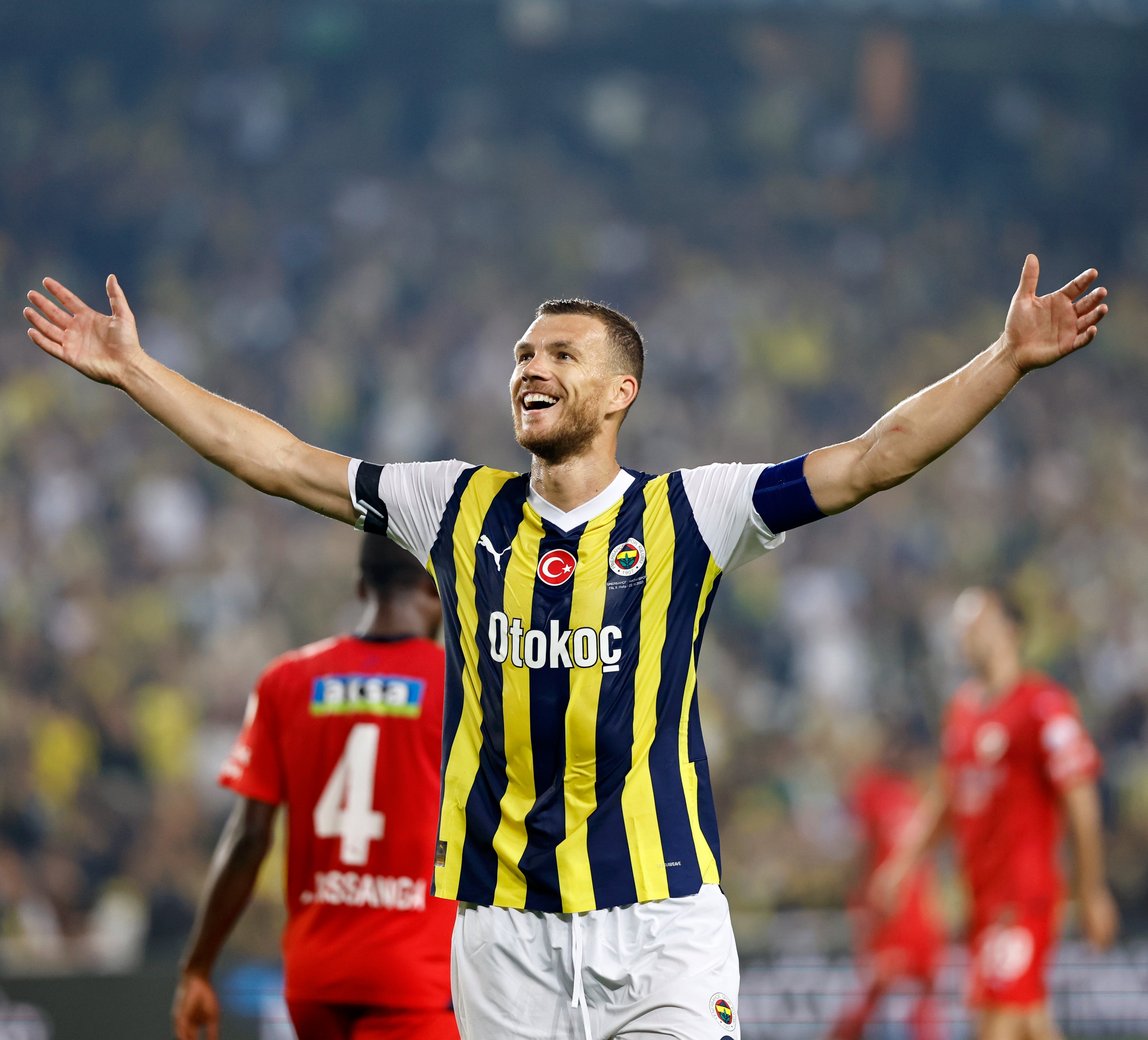 Fenerbahçe - Fenerbahçe added a new photo.