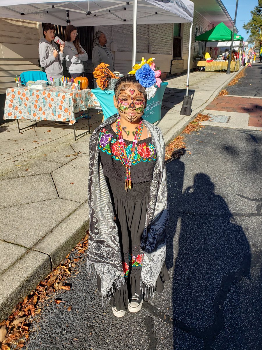 🐝Joy Russell🐝 tweet media