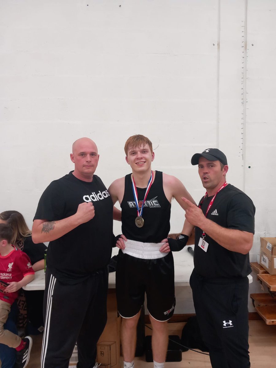 atomicabcboxing's tweet image. A fantastic day of boxing 🥊 Thank you to @alive_abc for having us 

A massive well done to LJ and Hamish 
Smashed it lads 🥊💥🥊

@atomicboxingclub 
#boxing
#Englandboxing 
#Farnham
#smashedit