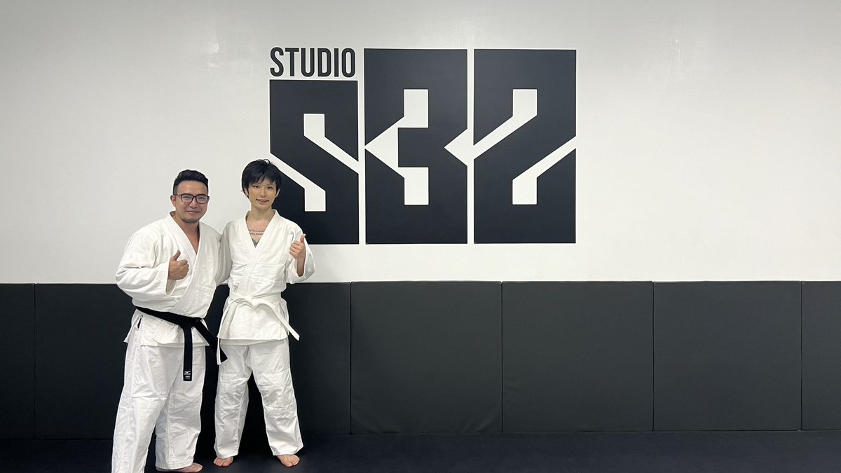 MitsuhisaMasuda's tweet photo. 今日、フィリピンで柔道場に入門した🥋
実に22年振りにやった乱取りで下半身の筋肉全滅したけど、教えるの上手で強いコーチに出会ったのと道場の名前がミツだったから、これからフィリピンに来た時は毎週通いたいと思います😎✨
#柔道
#judo
#Philippine
#studio32
#studio32martialarts https://t.co/q9fHbtz3yy