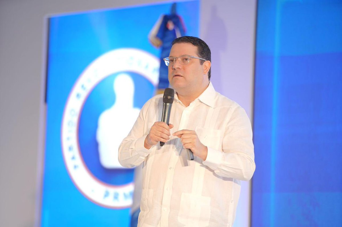 El PRM inicia seminario sobre transparencia con más de 600 candidatos a nivel nacional, enfatizando su compromiso con la legalidad.