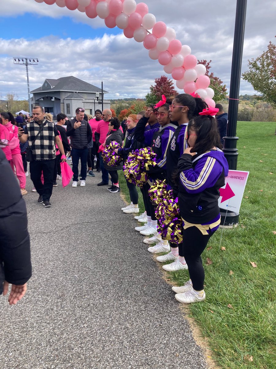 Bogotapreschool's tweet photo. Sunny Sunday at Overpeck with our very own Bogota 📣 Cheerleaders 💜 here to cheer on survivors and supporters 🙏🙏🙏#englewoodhealthfoundation #walkforbreastcancer 
@BogotaPublic @BogotaHigh https://t.co/IFoGFzrz77