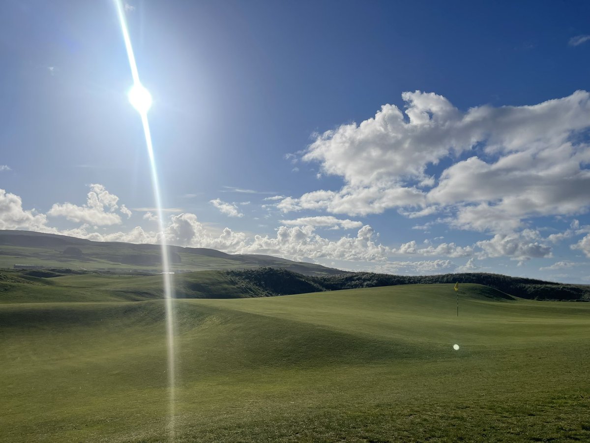nice_stuart's tweet image. Stunning day @machgolf course in fabulous condition for late October @Jack27440458