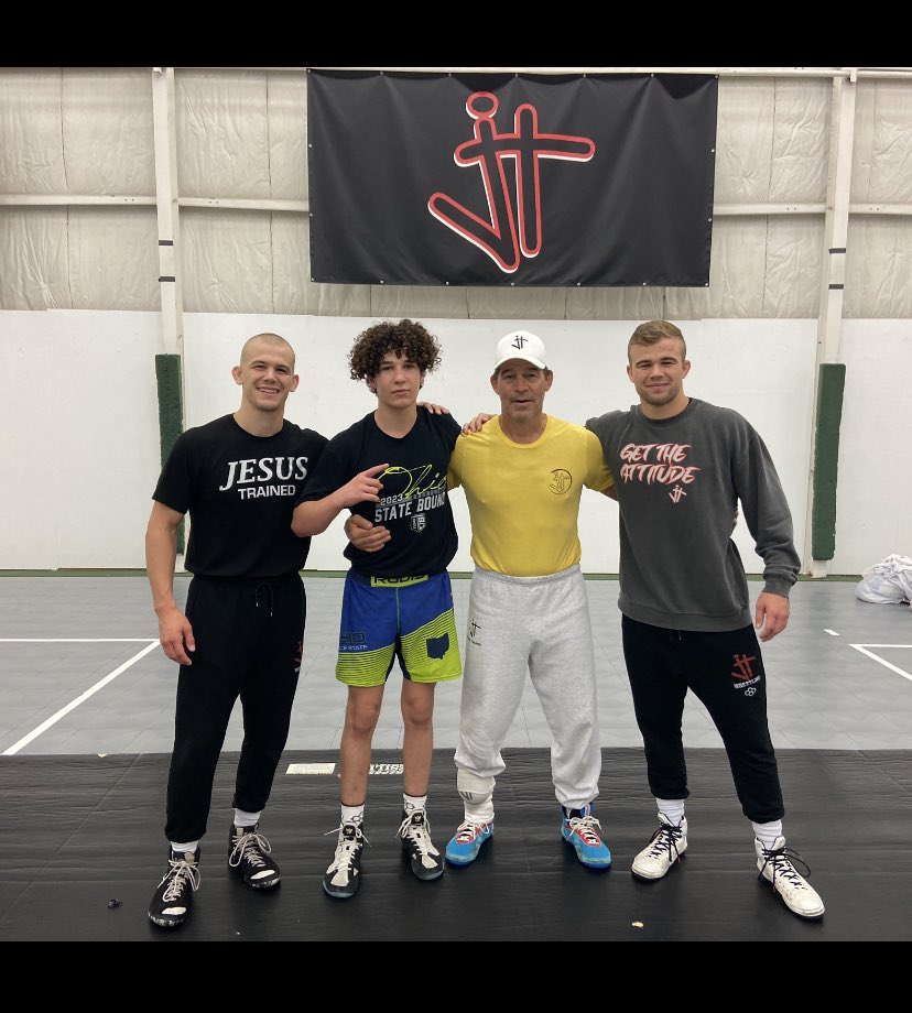 zanderjoltin26's tweet image. Thank you to @rambo_jordan, @rocky_jordan2 and @mongoose_mic for a great camp and a weekend of getting better! #jordantrained