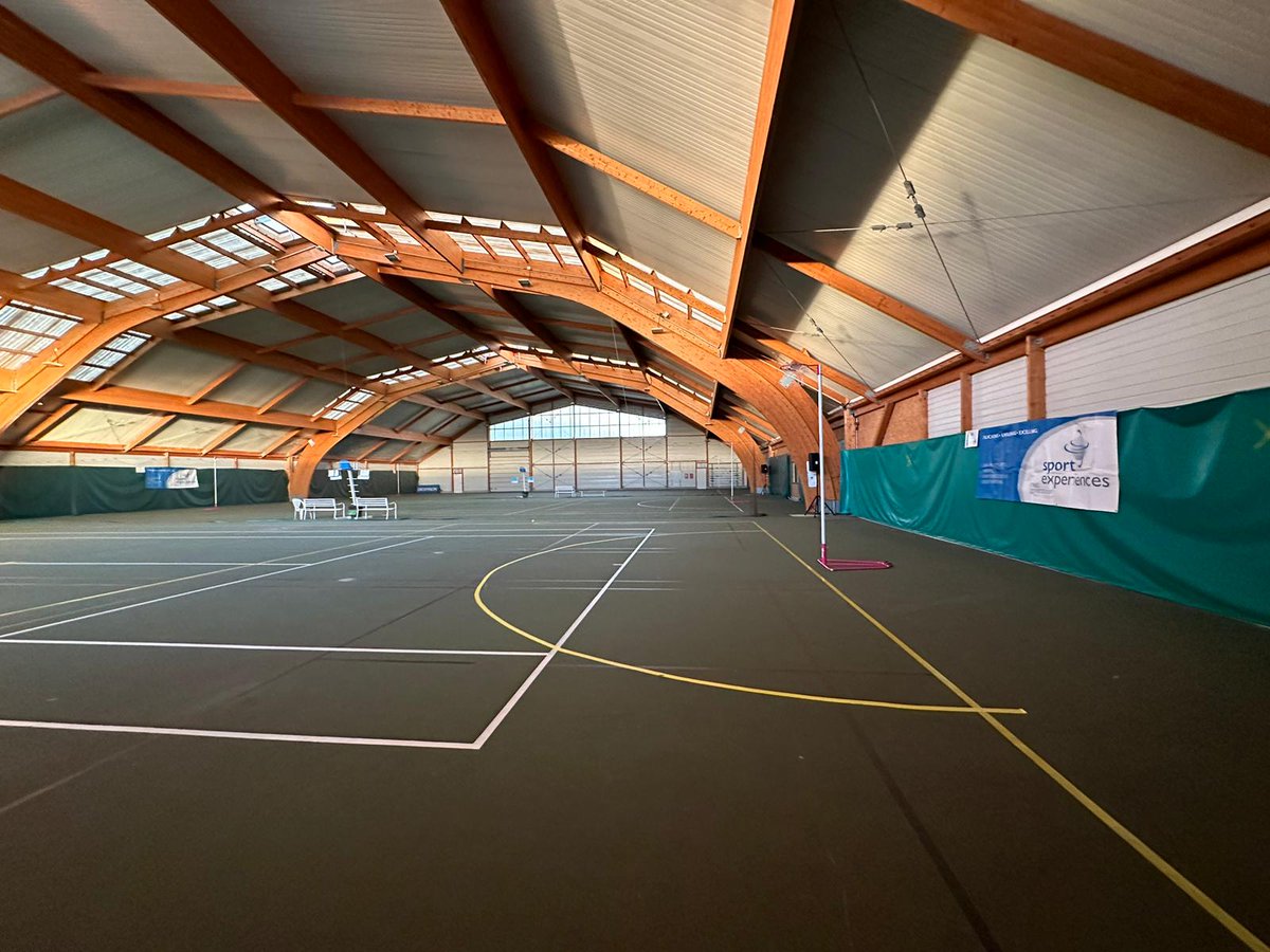 SportExps's tweet photo. Netball venue set up ✅
We can't wait to see the teams and our event partners @netball_elite in action tomorrow! #DisneyNetballOct23 https://t.co/PhGENvELML
