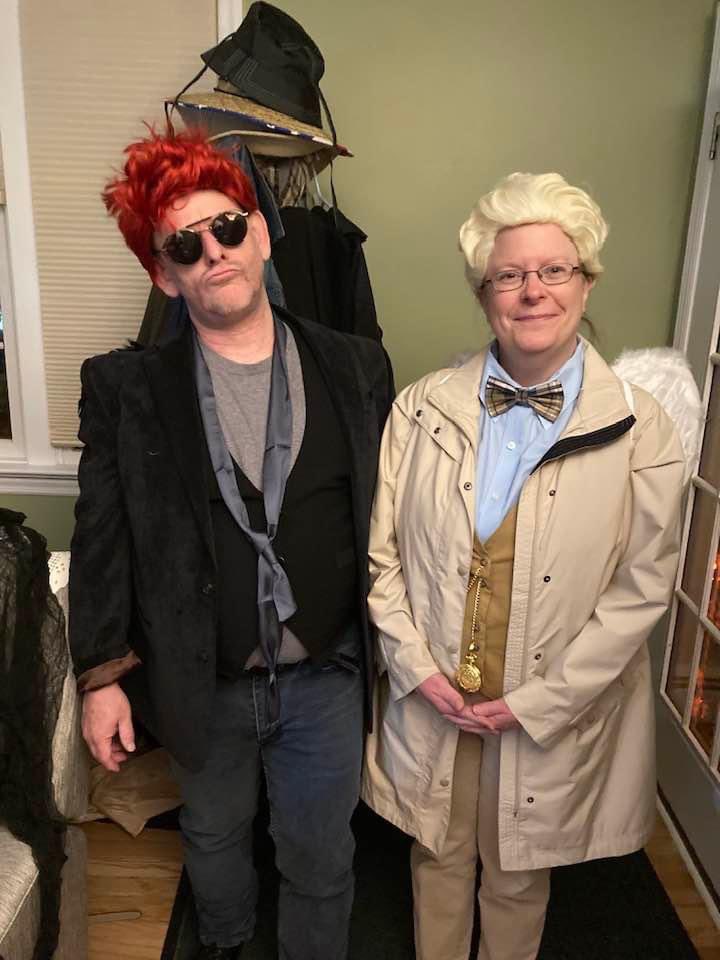 damph25's tweet photo. My husband and I went to a Halloween party as Crowley and Aziraphale. 😁 https://t.co/jaOIjRdK0t