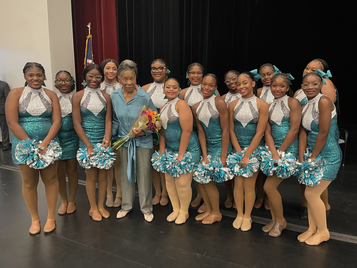 Crawford Flairs Dance Team tweet media