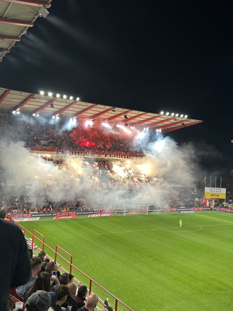 Ultramaniatics's tweet image. Standard Liège
vs
Anderlecht 
#STAand
🇧🇪 22.10