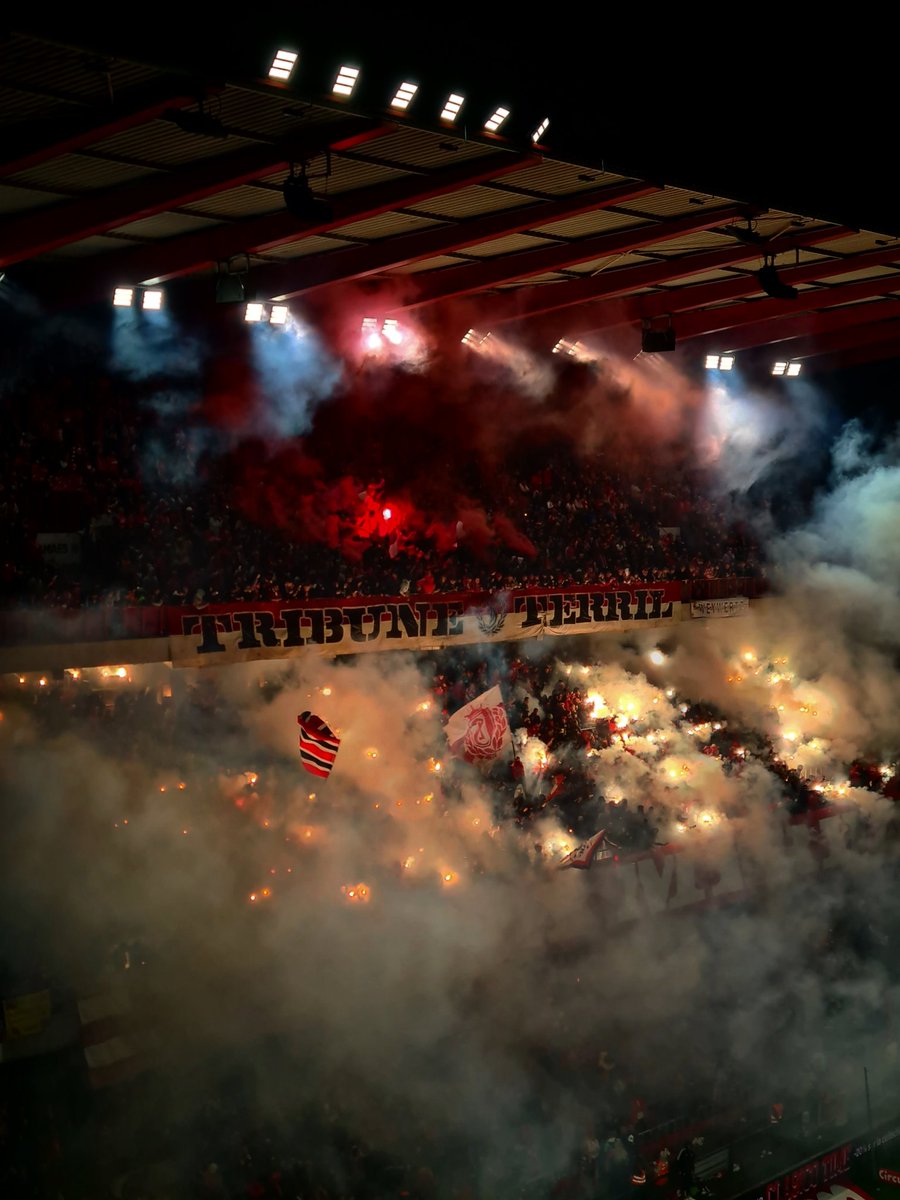 Ultramaniatics's tweet image. Standard Liège
vs
Anderlecht 
#STAand
🇧🇪 22.10