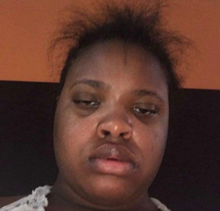 TheAfolaranmi's tweet photo. my boyfriend: i can’t wait to wake up every morning next to you

me when i wake up: https://t.co/2NfkpAHD2s
