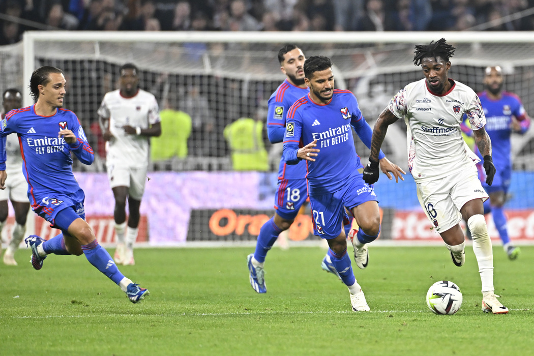 LaMontagne_TDS's tweet photo. Football | Ligue 1 : le Clermont Foot rapporte trois points de Lyon au courage #OLCF
▶️ https://t.co/gLbmYAVBz1 https://t.co/pUpOdZWGnu