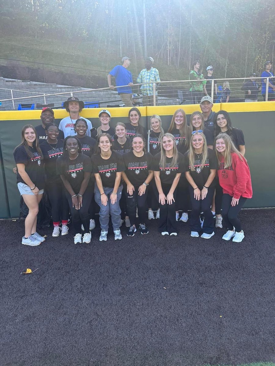 Harlem High Softball (@harlemsoftball) on Twitter photo Spending this beautiful day in North GA watching UGA Softball/shopping at the outlets. Team bonding before we leave to compete for a State Title! We’re always excited to spend time with <a href="/ben_blizzard/">Ben Blizzard</a> even though <a href="/UGASoftball/">Georgia Softball</a> took him from us🙃😂 #WeAreHarlem #RingChasin #Elite8 Spending this beautiful day in North GA watching UGA Softball/shopping at the outlets. Team bonding before we leave to compete for a State Title! We’re always excited to spend time with <a href="/ben_blizzard/">Ben Blizzard</a> even though <a href="/UGASoftball/">Georgia Softball</a> took him from us🙃😂 #WeAreHarlem #RingChasin #Elite8