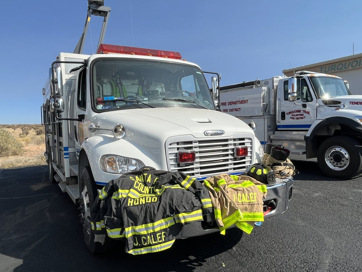 jcalef's tweet photo. Open house at the Turquoise Trail Firehouse #SantaFeNM #NMFire https://t.co/2SpY67gqKN