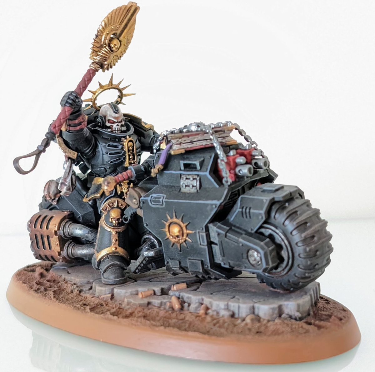 Thor_Odinson's tweet photo. If you’re looking to commission a painter for your miniatures, then check out https://t.co/w89cMjG32D. He just finished these for me (and Angron for a friend).
#WarhammerCommunity #CommissionProject #New40k @Warhammer https://t.co/rksPJYF9Pv