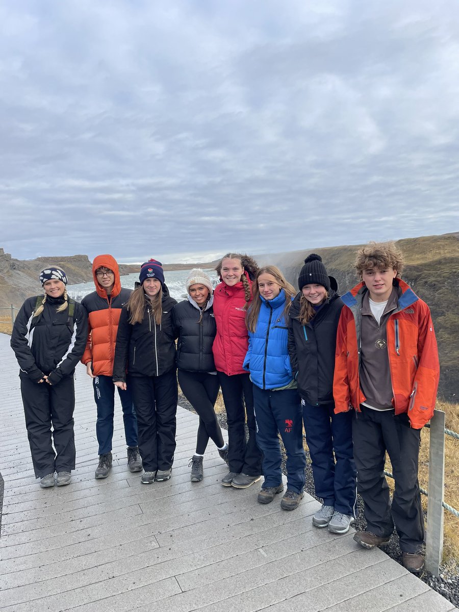 Hurstgeog's tweet image. Final full day in Iceland consisting of lots of geographic feature: waterfalls, tectonic plates and geysers #Thingvellir #Gulfoss #Selfoss