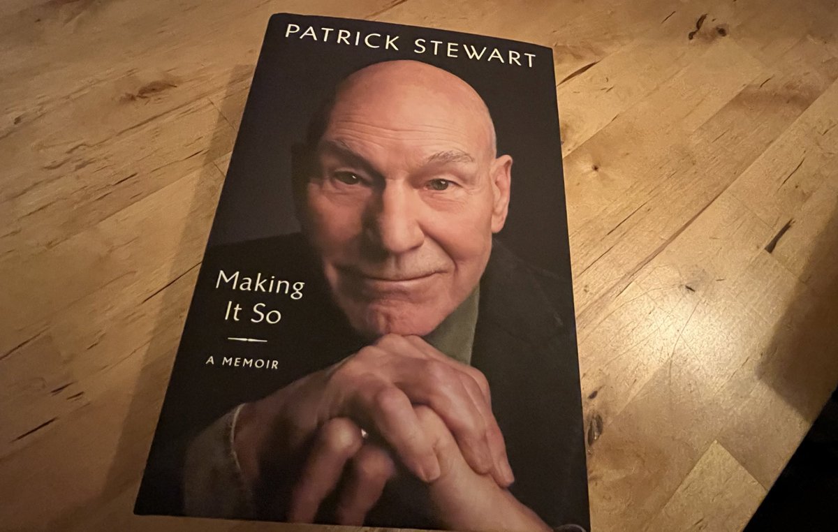 alexandermilas's tweet photo. An evening with Sir Patrick Stewart ahead of the release of his memoir, Making It So. So much wit, charm, humility, and above all else a great sense of humour, primarily about himself. Just started the book. It’s very engaging. #picard #sirpatrickstewart #warpfactornine #sttng https://t.co/ZqUurG9Q3e