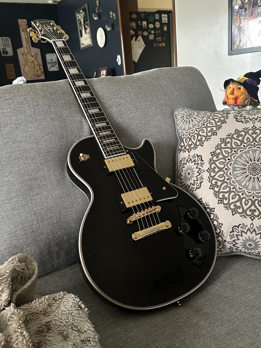 Eric Fronczak tweet media