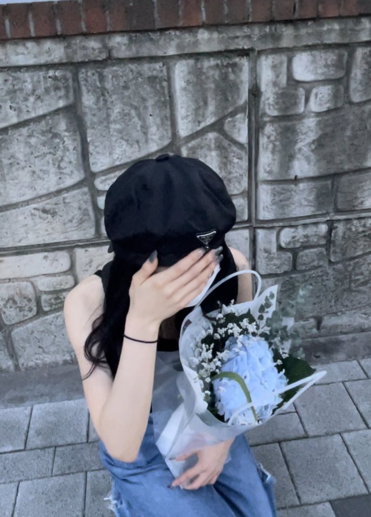 970915jo's tweet photo. 요즘 꽃값 왜케 비싸? 사랑해 https://t.co/4Xz4g9P3nd