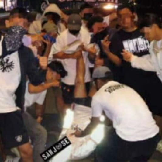 ultras1923_'s tweet photo. PER DETIK INI, KAMI SUDAH MENGHUBUNGI SELURUH KELOMPOK suporter persita UNTUK MENCARI TAHU SIAPA YANG MENJARAH KENDARAAN YANG KAMI GUNAKAN NAMUN BELUM MENEMUI TITIK TERANG https://t.co/HWGYodc2UC
